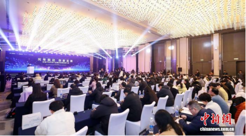 武汉&ldquo;光谷&rdquo;&ldquo;车谷&rdquo;携手 共探&ldquo;光车融合&rdquo;路径